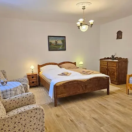 Dom wakacyjny Nadvirag Vendeghaz - Biro Tours - Nr 27 Vonyarcvashegy